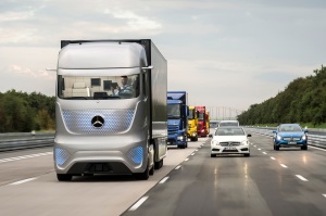 mercedes-benz-future-truck-2025-in-motion-04