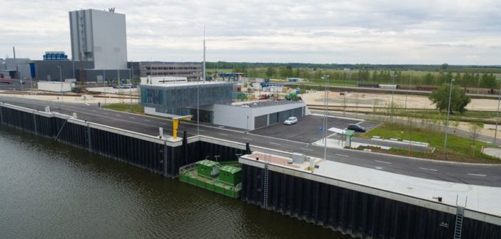 Átadták Magyarország új dunai kikötőjét